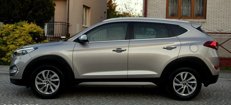 Hyundai Tucson cena 78700 przebieg: 67000, rok produkcji 2017 z Kielce małe 326